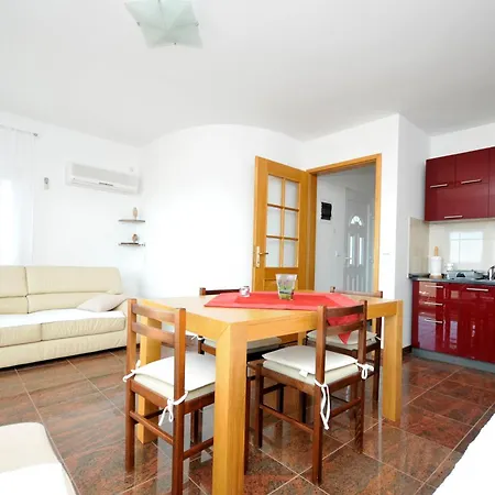 Svalina - Seaview And 130m From Trogir