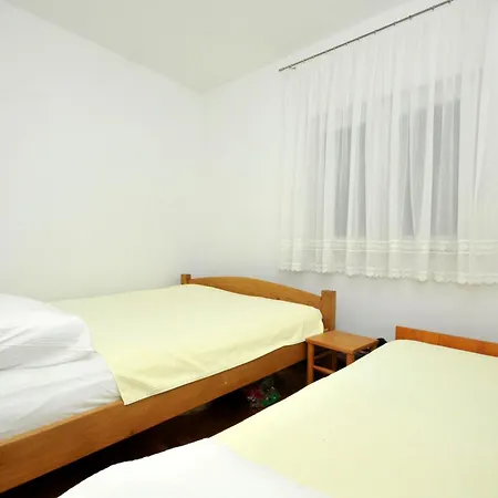 Apartment Svalina - Seaview And 130m From *