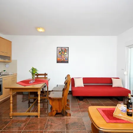 Apartment Svalina - Seaview And 130m From *