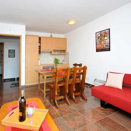 Svalina - Seaview And 130m From Apartment Trogir
