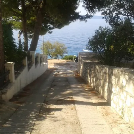 Apartment Svalina - Seaview And 130m From Trogir