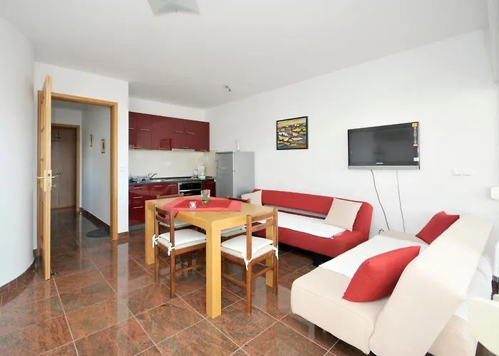 Daire Svalina - Seaview And 130m From Trogir