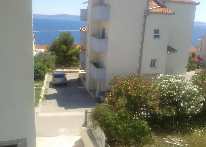 Daire Svalina - Seaview And 130m From Trogir