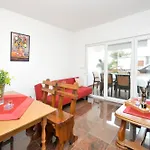 Svalina - Seaview And 130m From Apartamento
