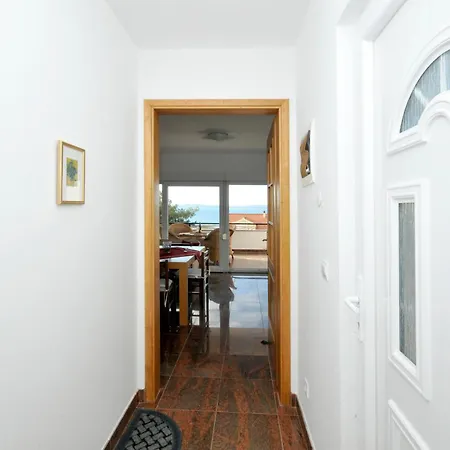 Svalina - Seaview And 130m From *