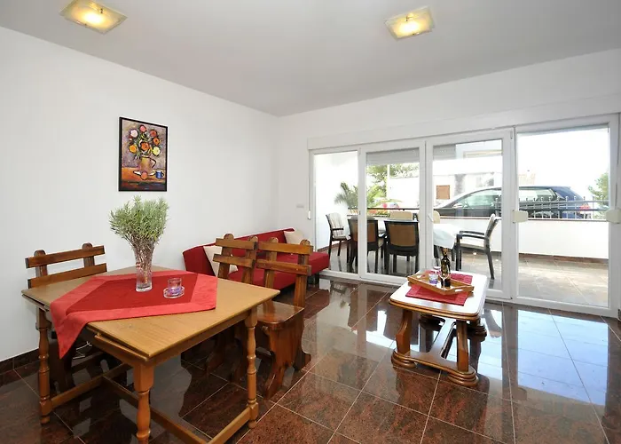 Lejlighed Svalina - Seaview And 130m From
